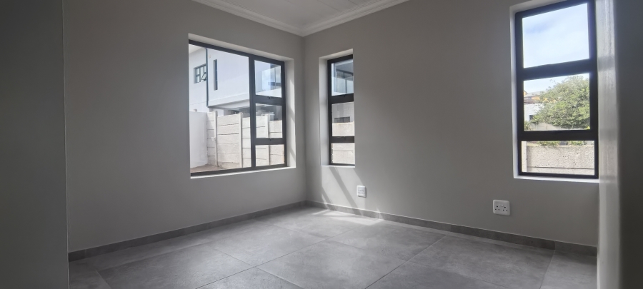 3 Bedroom Property for Sale in Dana Bay Western Cape